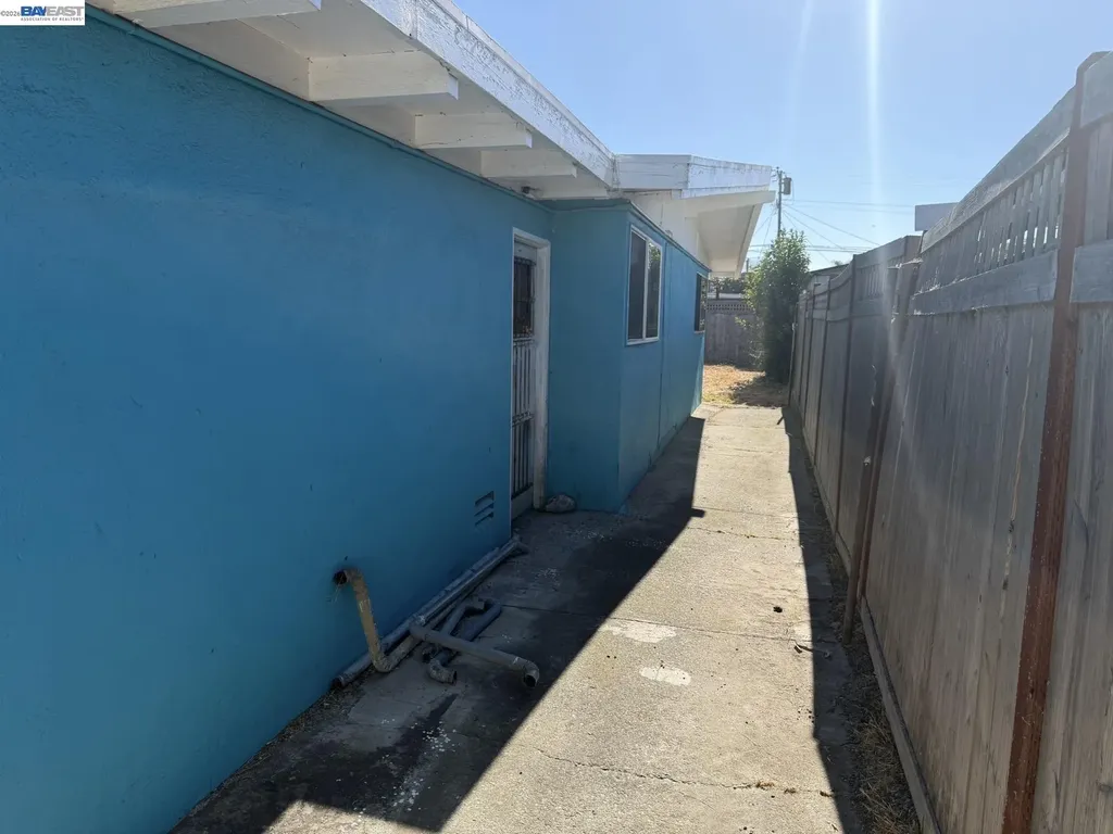 27741 Havana Avenue Hayward CA 94544