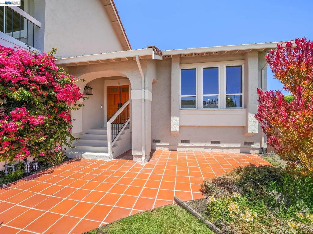 33590 Quail Run Road Fremont CA 94555