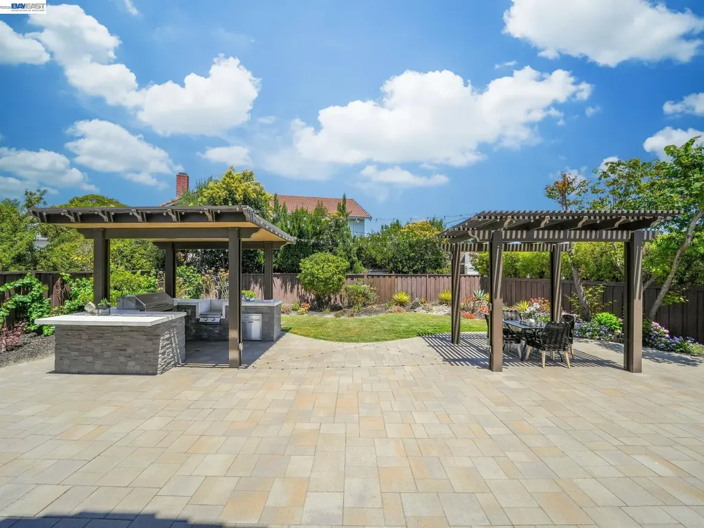 33590 Quail Run Road Fremont CA 94555