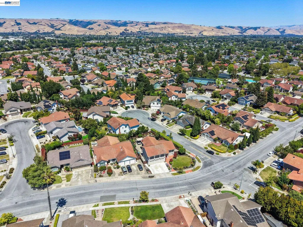 33590 Quail Run Road Fremont CA 94555