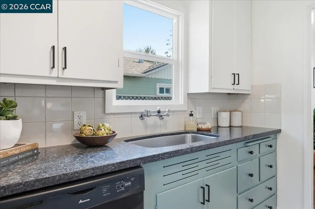 418 44th Street Richmond CA 94805