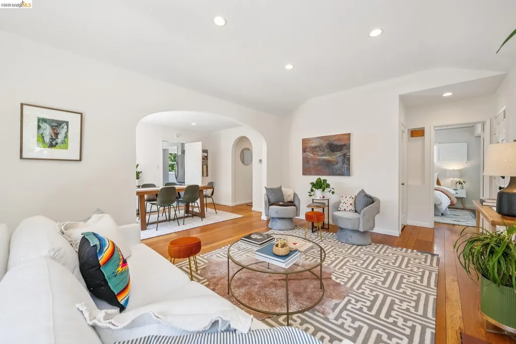 264 Marlow Drive Oakland CA 94605