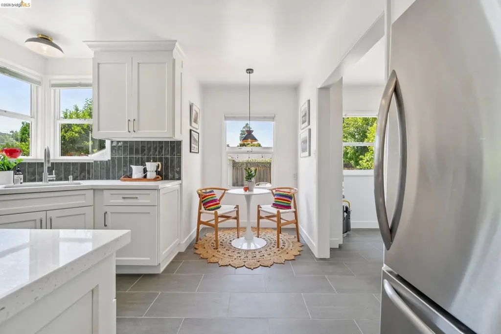 264 Marlow Drive Oakland CA 94605