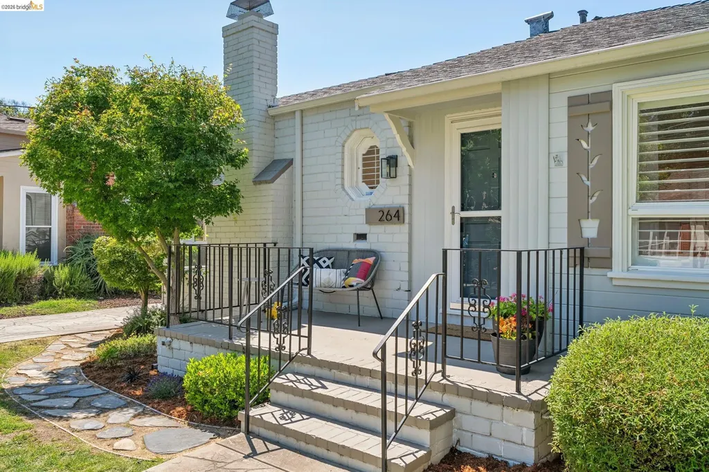 264 Marlow Drive Oakland CA 94605