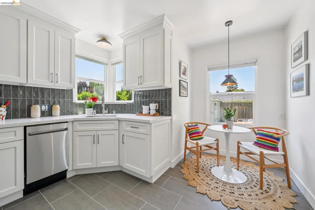 264 Marlow Drive Oakland CA 94605
