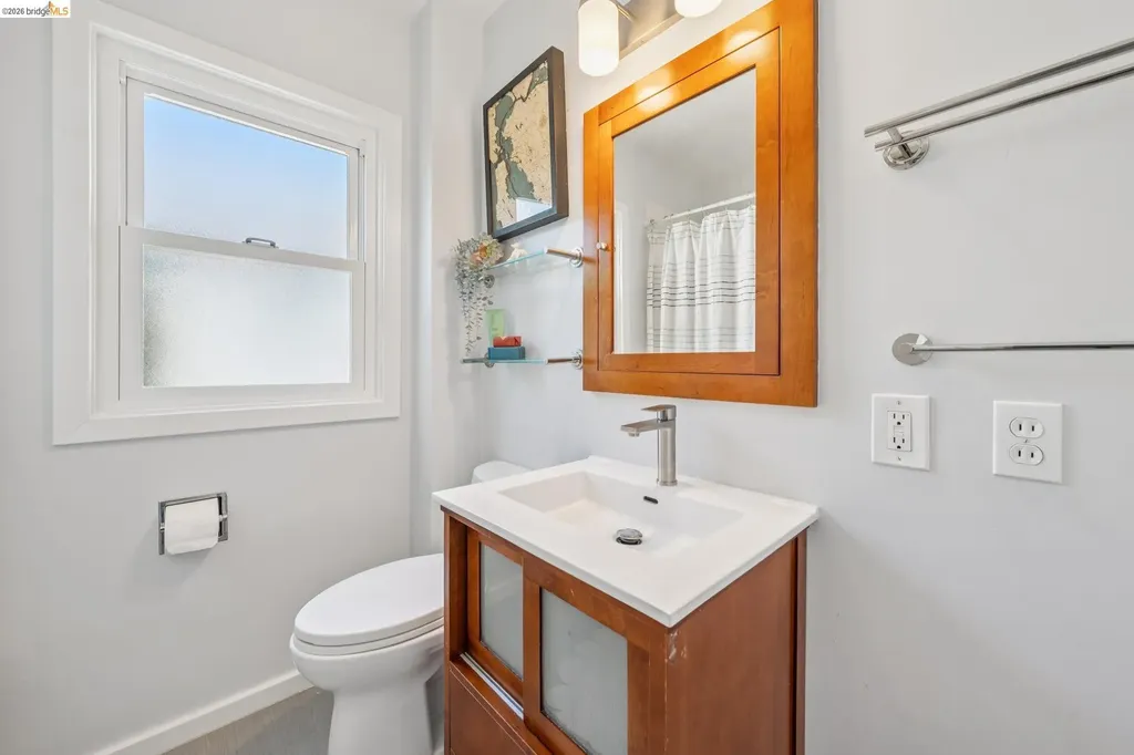 264 Marlow Drive Oakland CA 94605