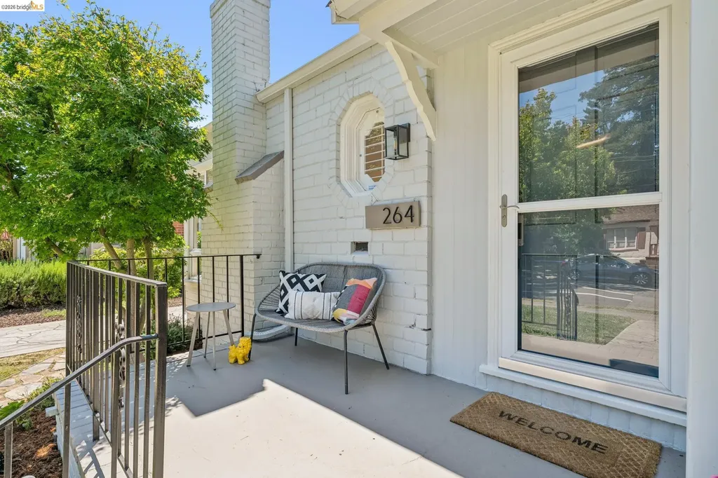 264 Marlow Drive Oakland CA 94605