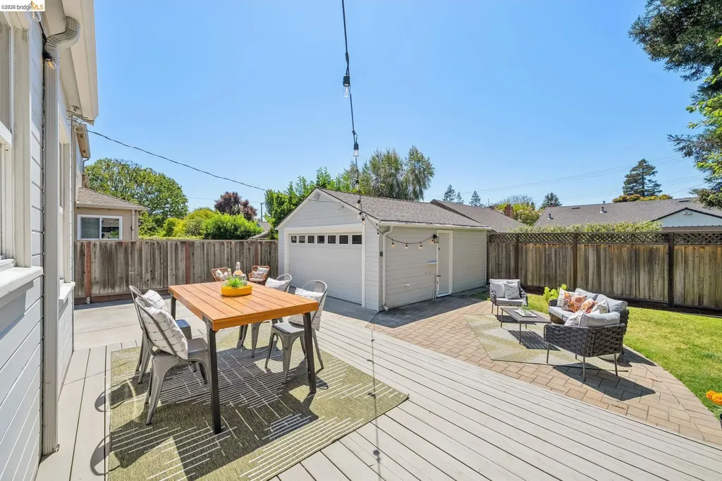 264 Marlow Drive Oakland CA 94605