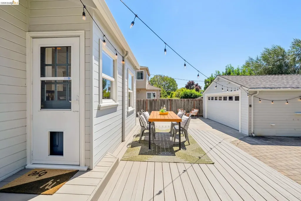 264 Marlow Drive Oakland CA 94605