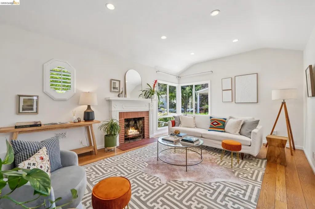 264 Marlow Drive Oakland CA 94605