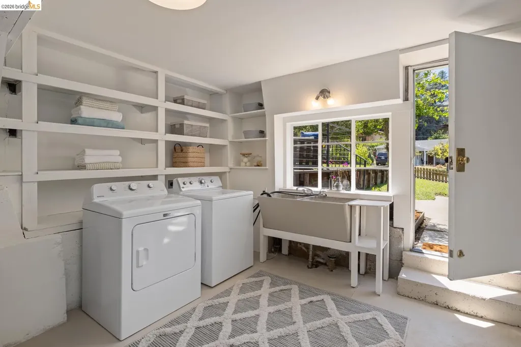 371 Rugby Avenue Berkeley CA 94708