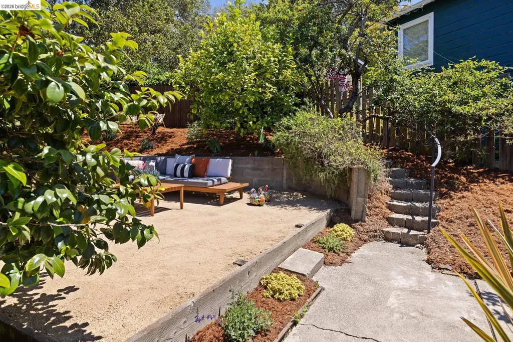 371 Rugby Avenue Berkeley CA 94708