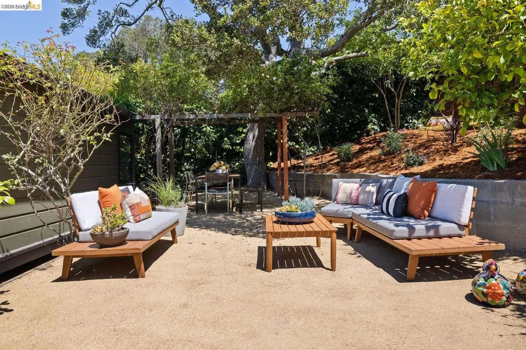 371 Rugby Avenue Berkeley CA 94708