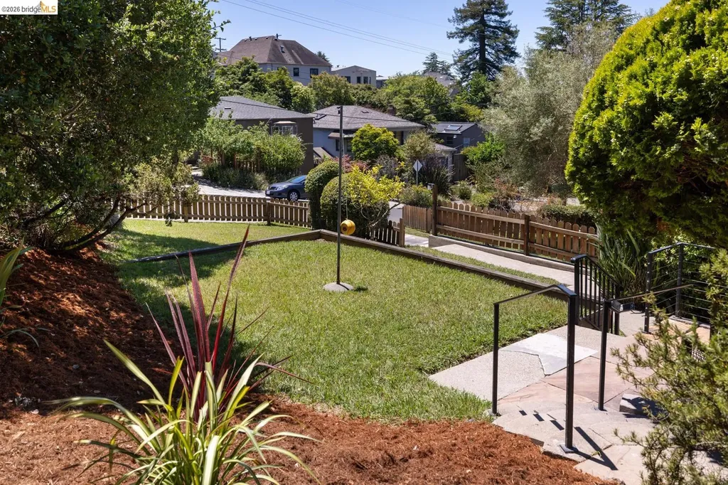 371 Rugby Avenue Berkeley CA 94708