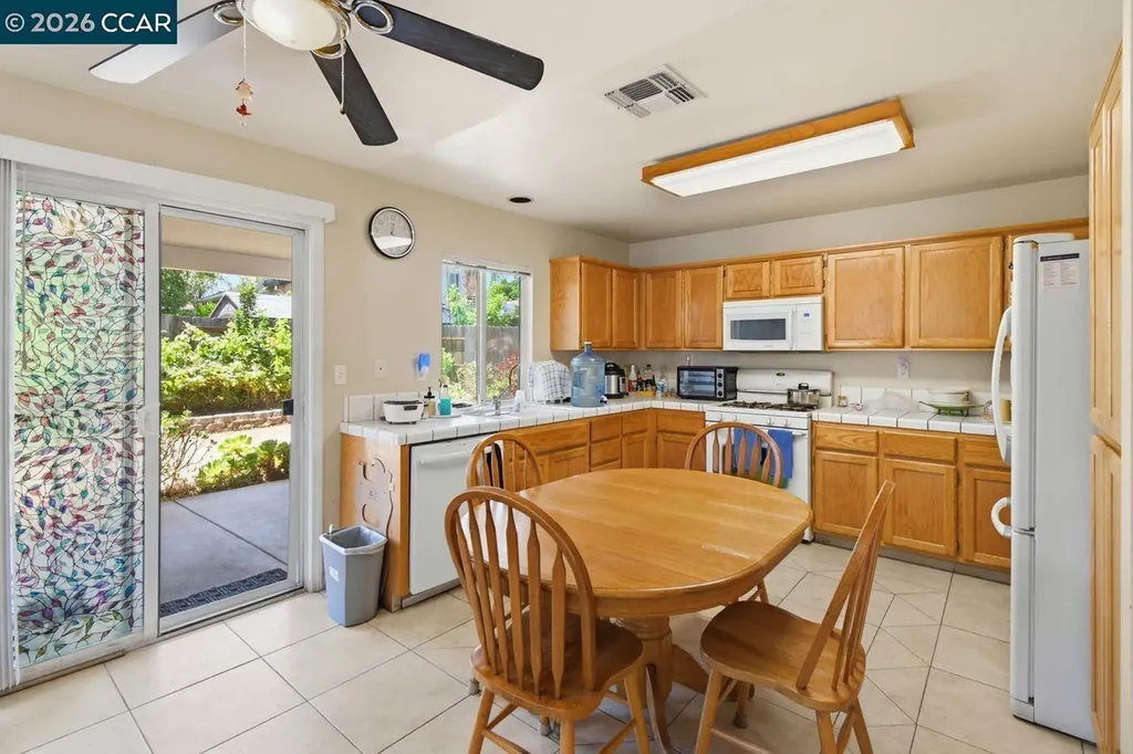 897 Sapphire Circle Vacaville CA 95687