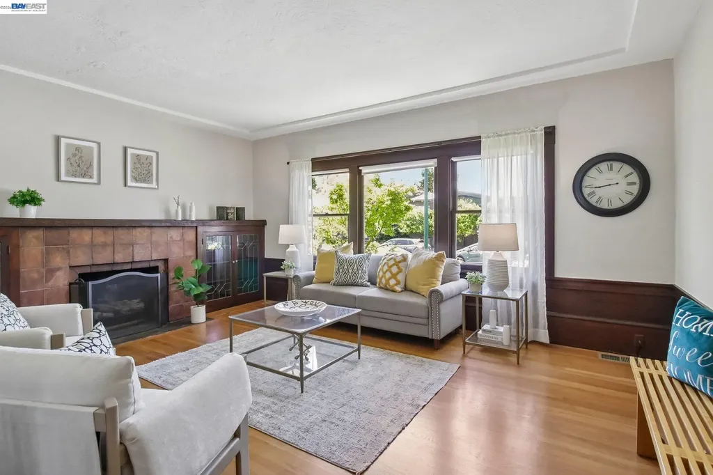 1344 Saint Charles Street Alameda CA 94501