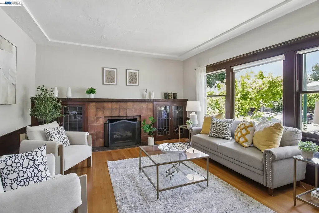1344 Saint Charles Street Alameda CA 94501