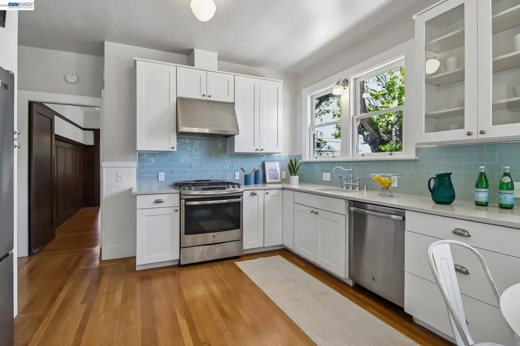 1344 Saint Charles Street Alameda CA 94501