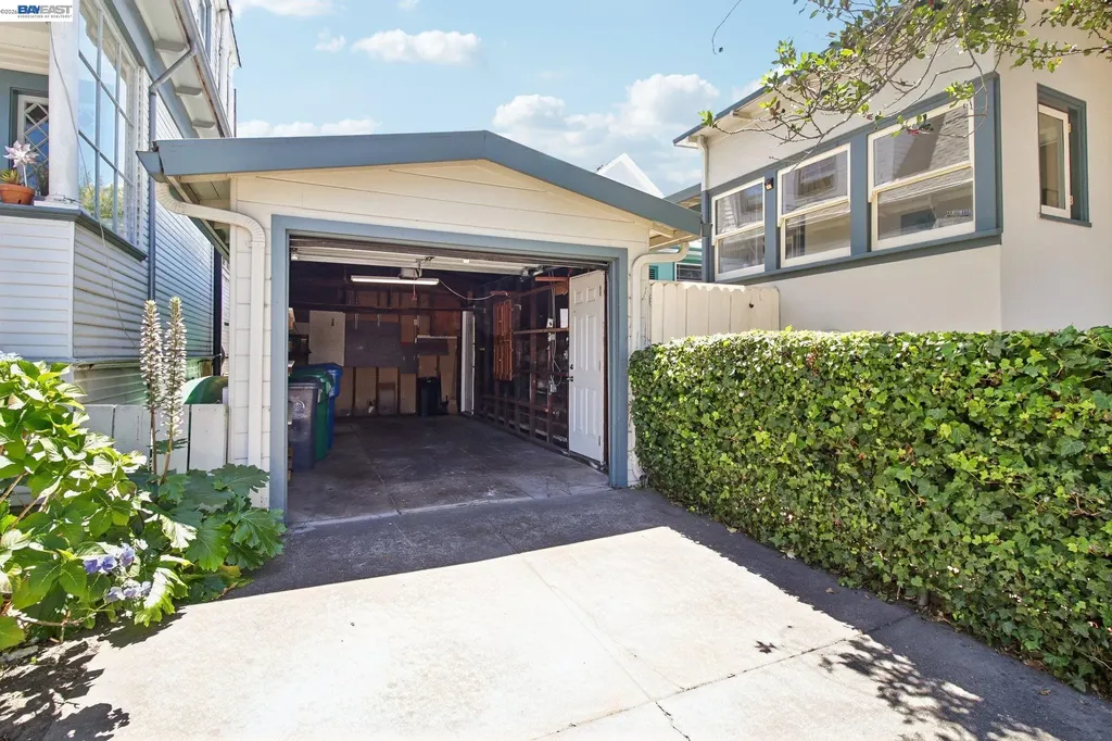 1344 Saint Charles Street Alameda CA 94501