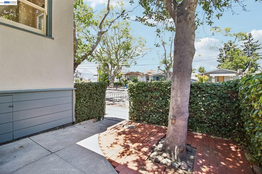 1344 Saint Charles Street Alameda CA 94501