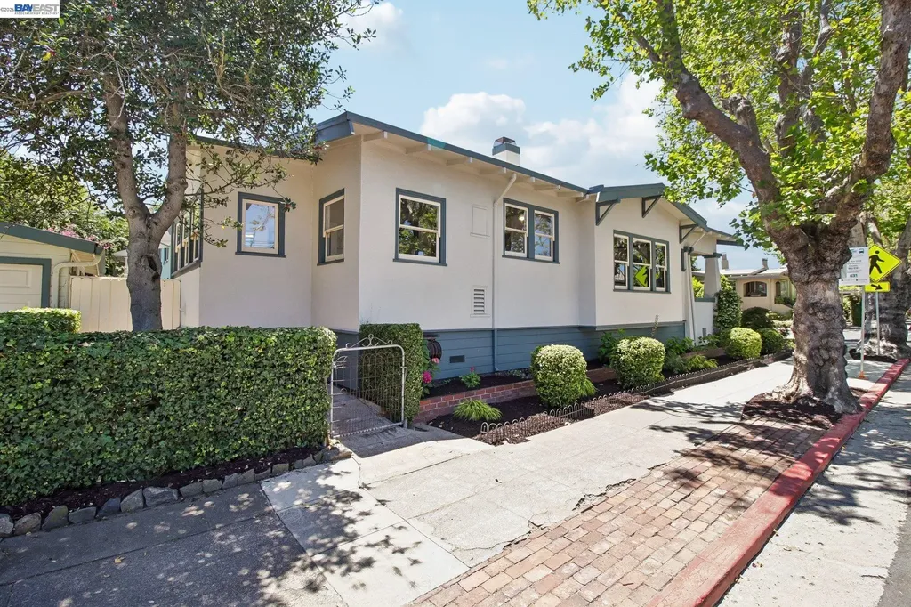 1344 Saint Charles Street Alameda CA 94501