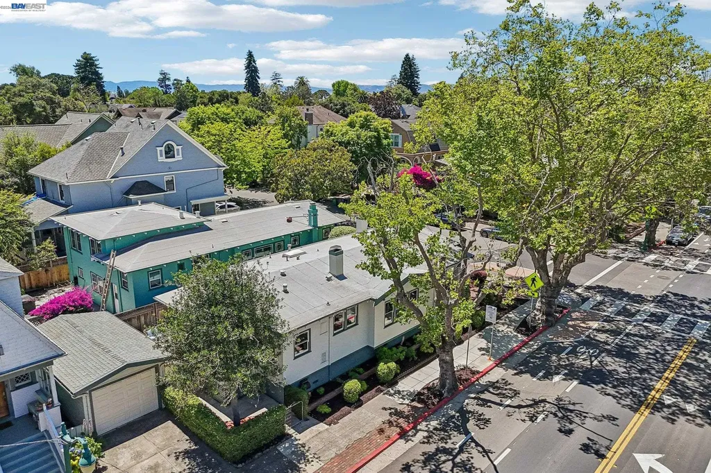 1344 Saint Charles Street Alameda CA 94501