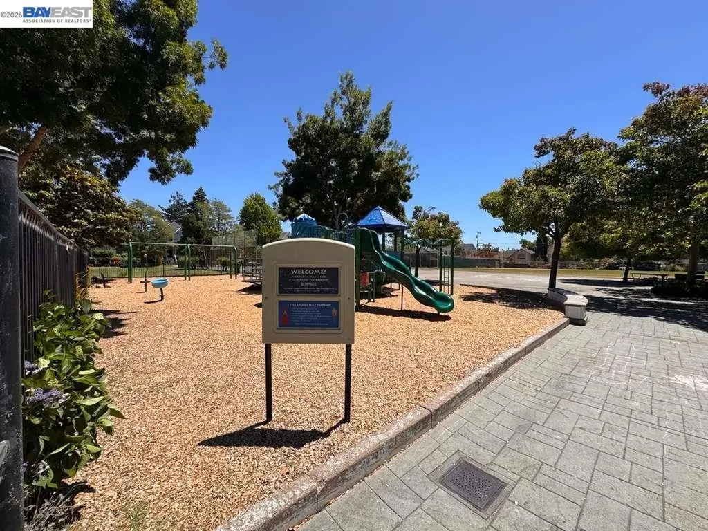 1344 Saint Charles Street Alameda CA 94501
