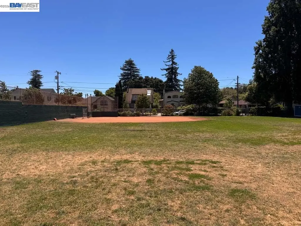 1344 Saint Charles Street Alameda CA 94501