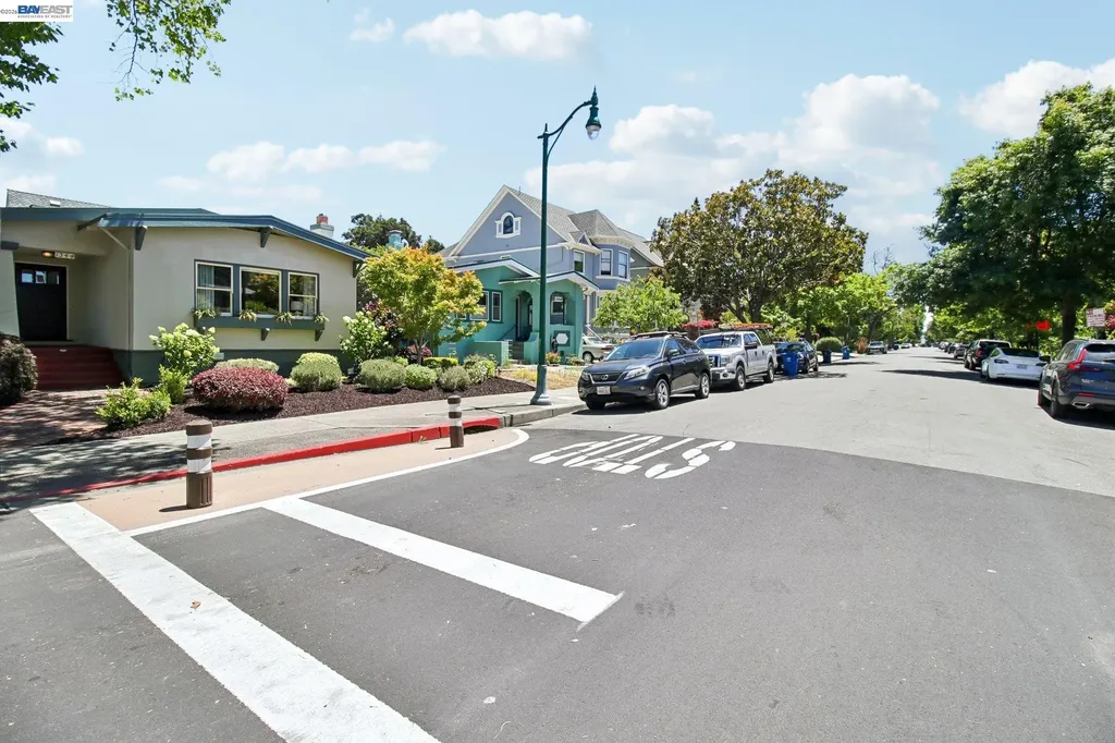 1344 Saint Charles Street Alameda CA 94501