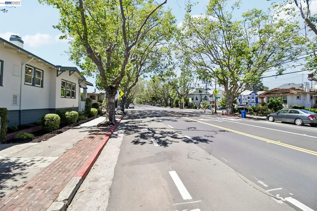 1344 Saint Charles Street Alameda CA 94501