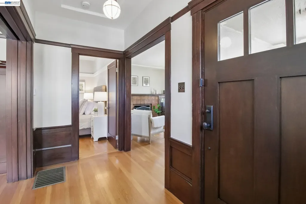 1344 Saint Charles Street Alameda CA 94501