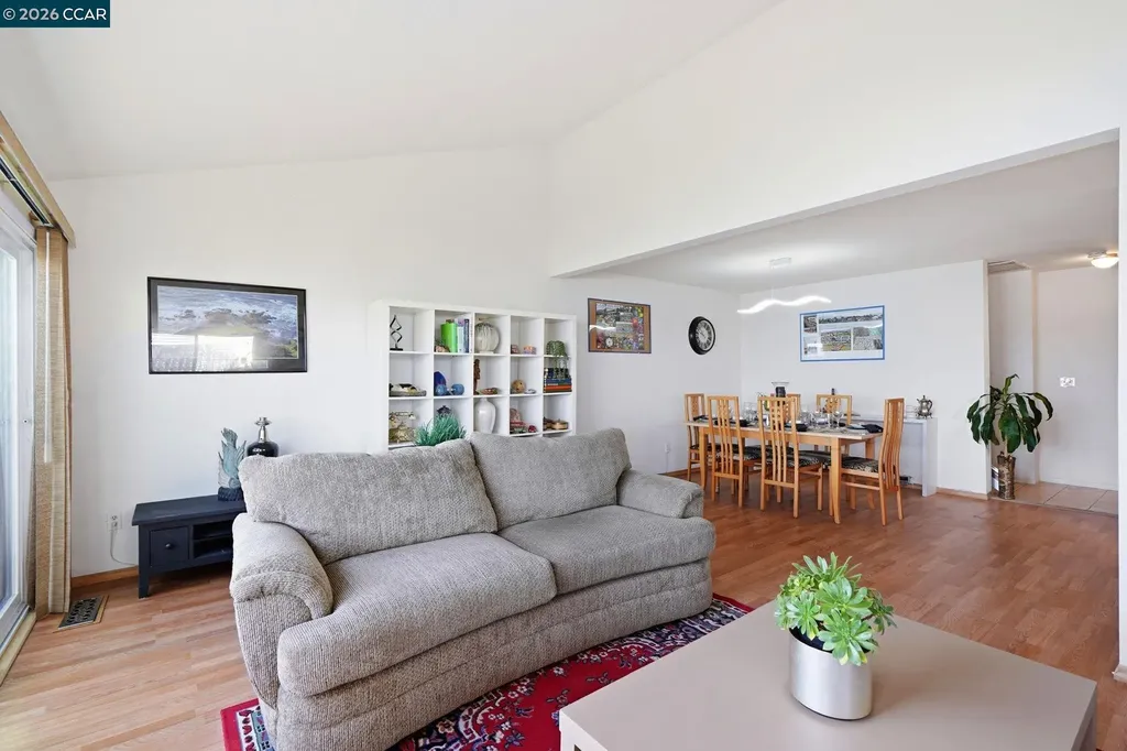 46 Edgewater Place Pittsburg CA 94565