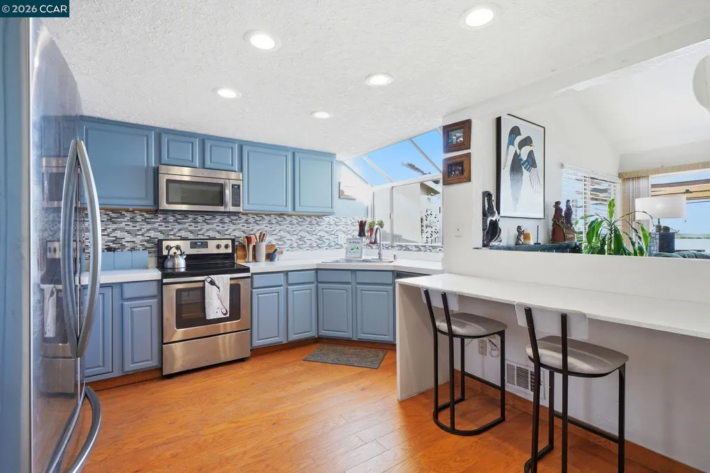 46 Edgewater Place Pittsburg CA 94565