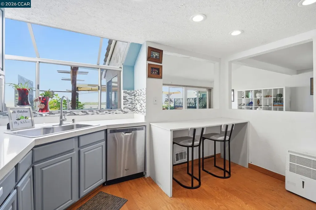 46 Edgewater Place Pittsburg CA 94565