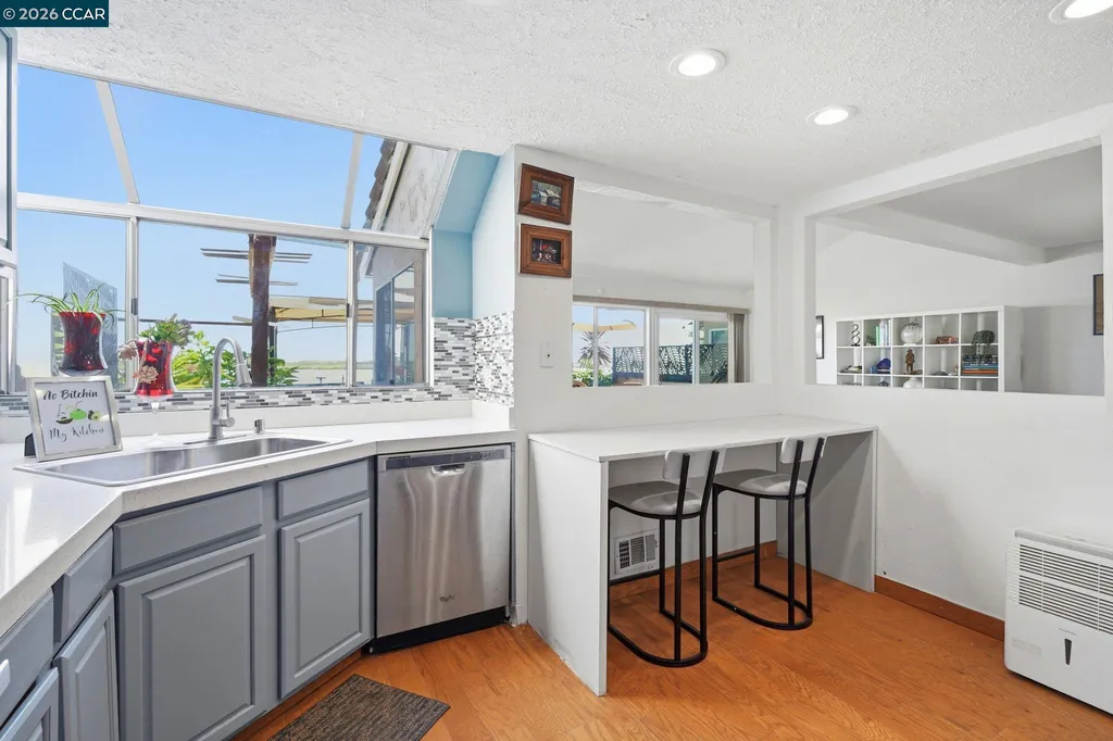 46 Edgewater Place Pittsburg CA 94565
