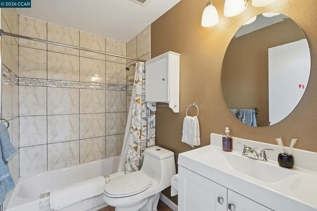 46 Edgewater Place Pittsburg CA 94565