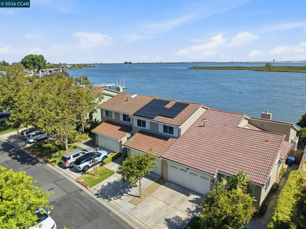 46 Edgewater Place Pittsburg CA 94565