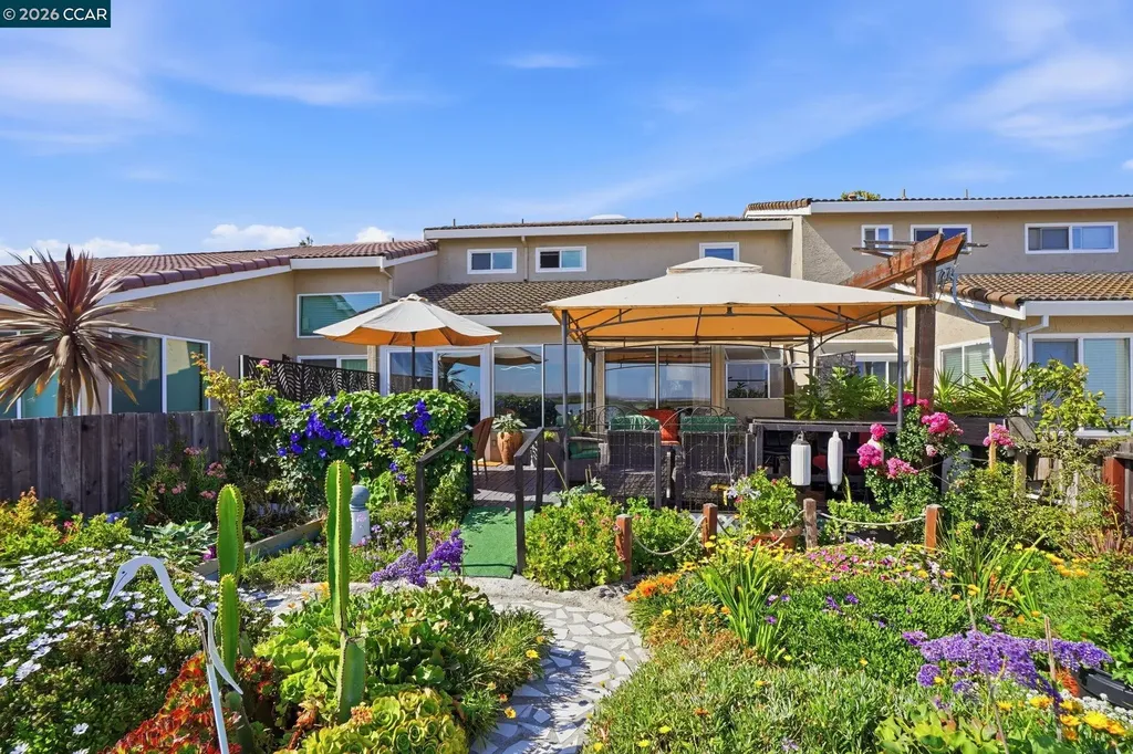 46 Edgewater Place Pittsburg CA 94565