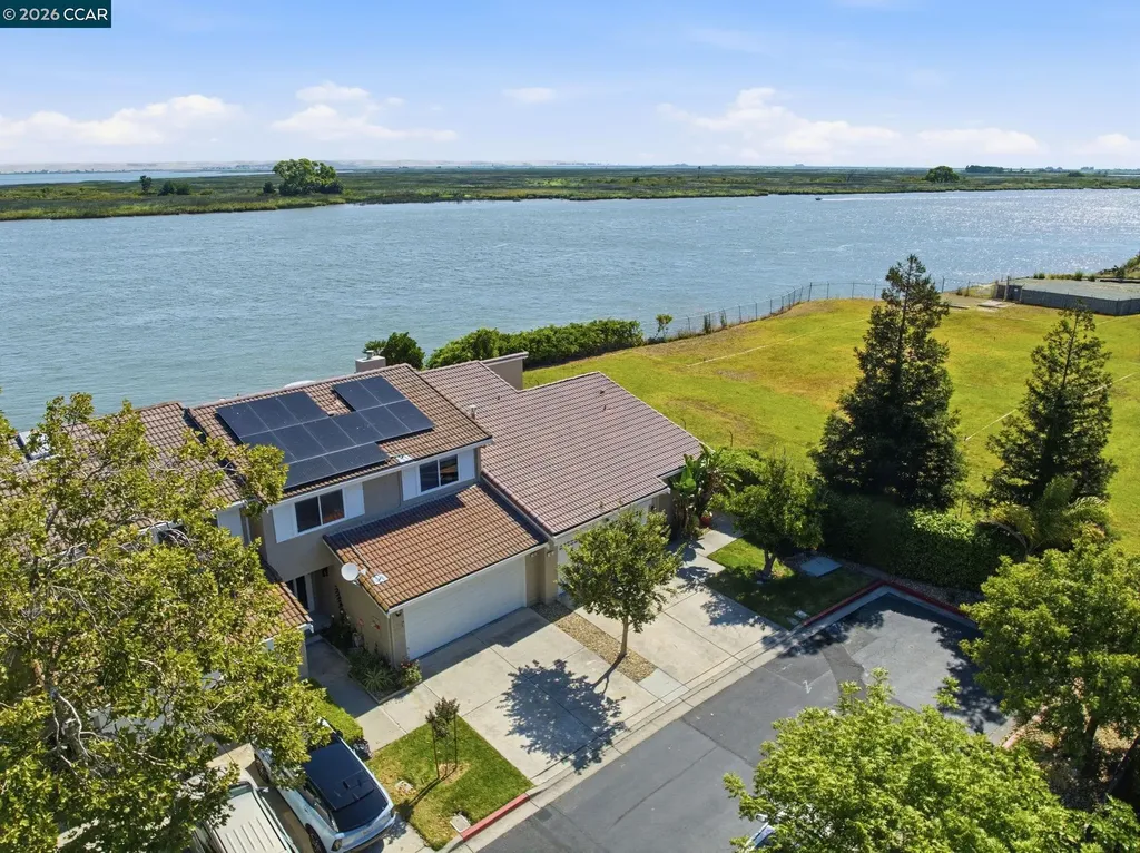 46 Edgewater Place Pittsburg CA 94565