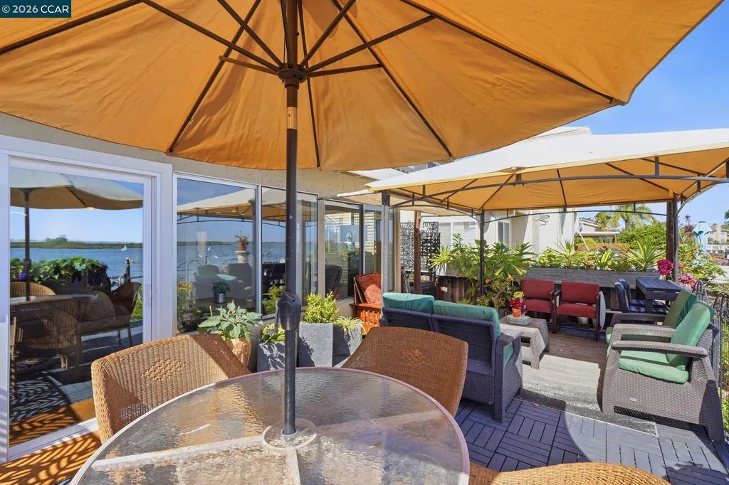 46 Edgewater Place Pittsburg CA 94565