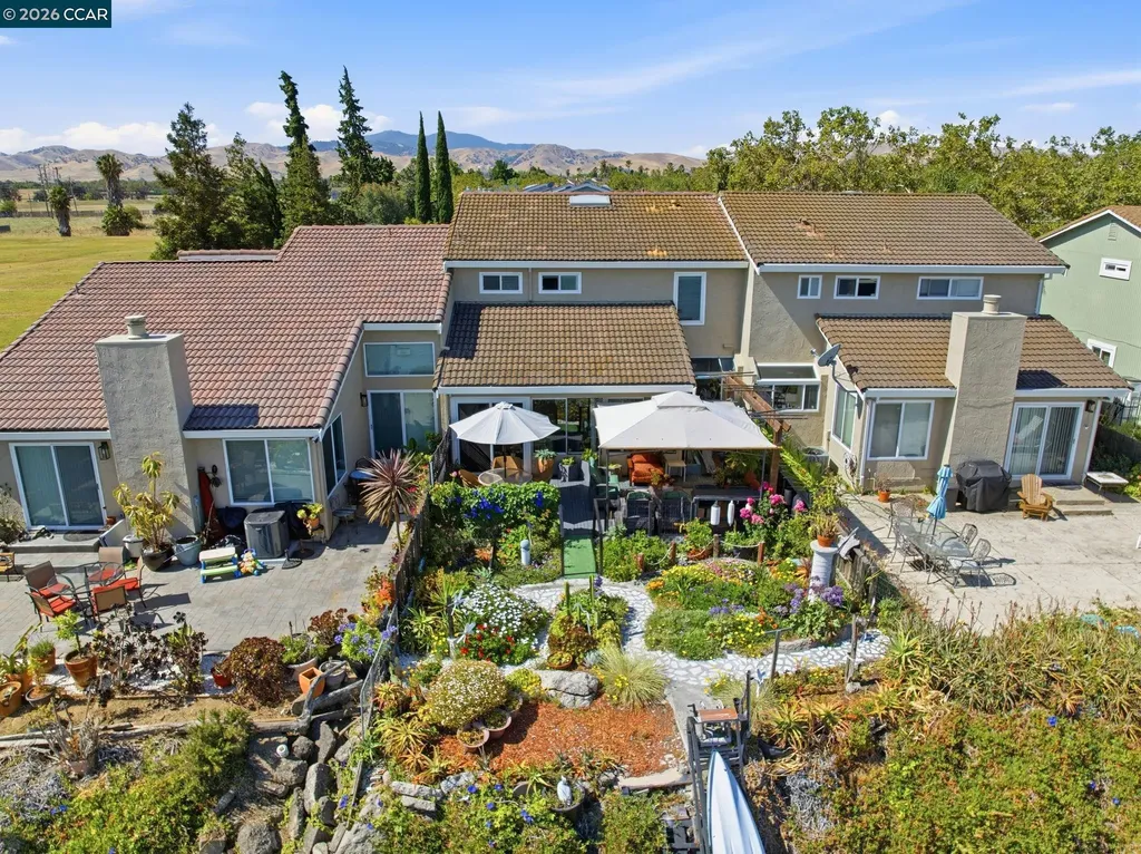 46 Edgewater Place Pittsburg CA 94565