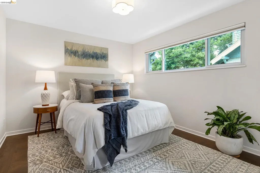 5641 Miles Avenue Oakland CA 94618