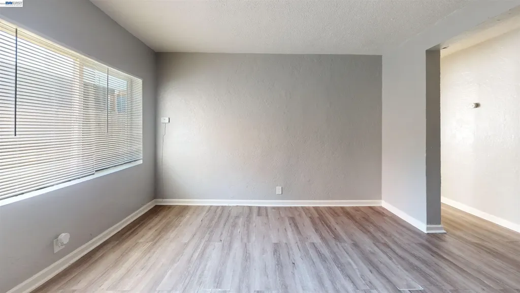 6625 Bancroft Avenue Oakland CA 94605