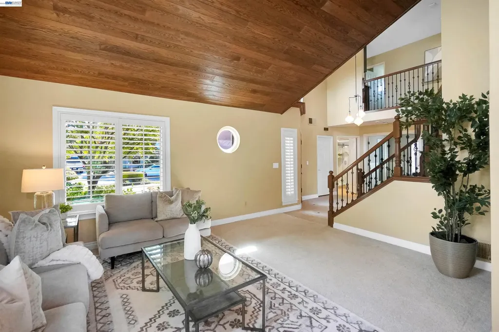5922 Charter Oaks Drive Castro Valley CA 94552