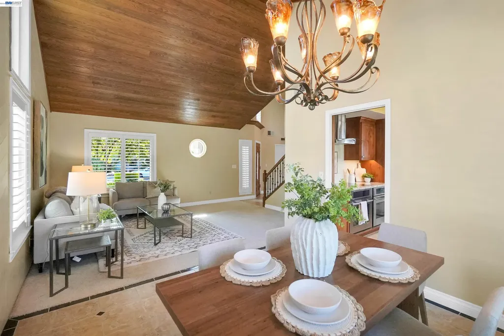 5922 Charter Oaks Drive Castro Valley CA 94552
