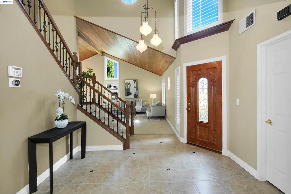 5922 Charter Oaks Drive Castro Valley CA 94552