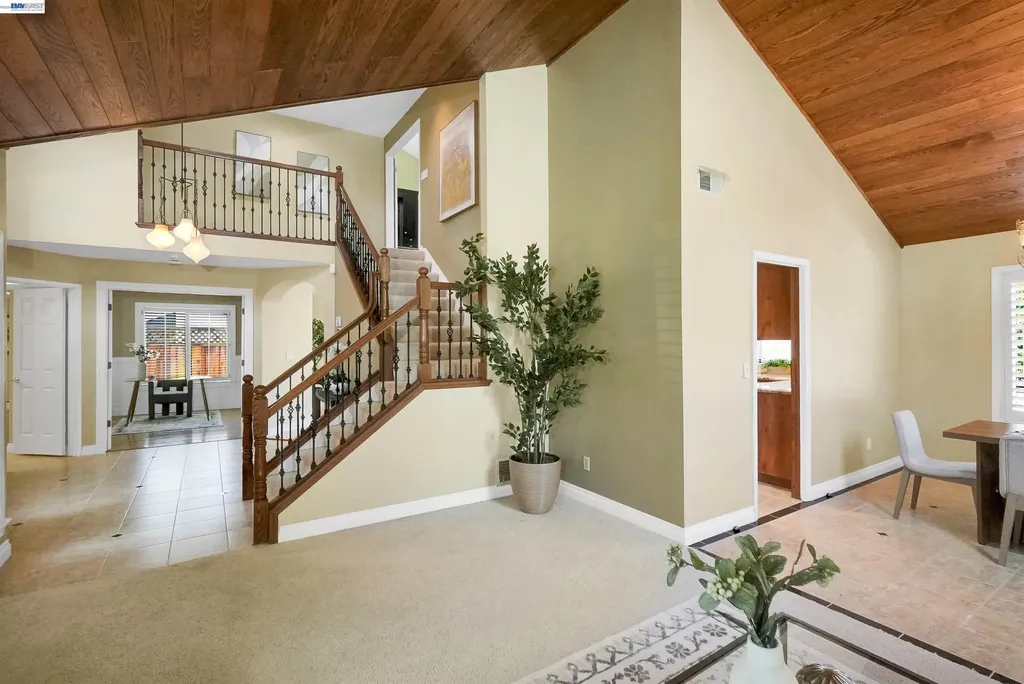 5922 Charter Oaks Drive Castro Valley CA 94552