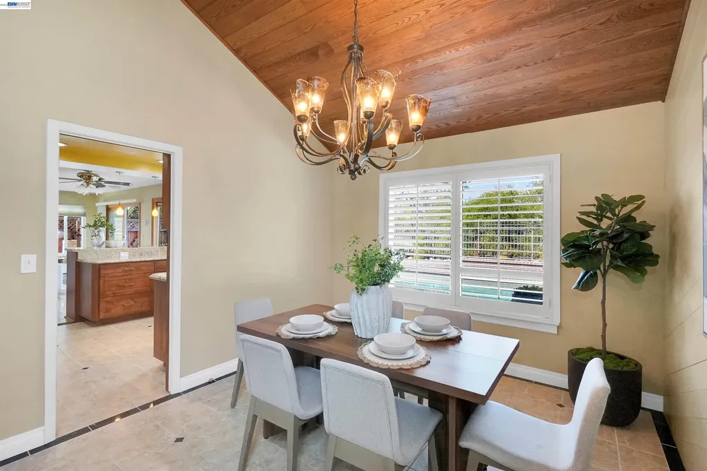5922 Charter Oaks Drive Castro Valley CA 94552