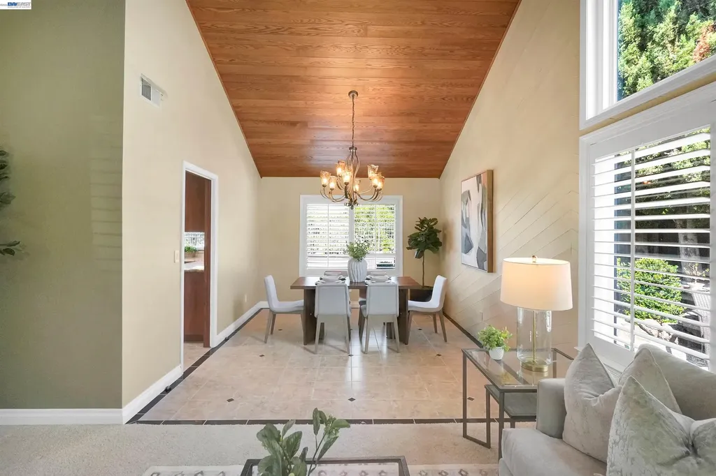 5922 Charter Oaks Drive Castro Valley CA 94552