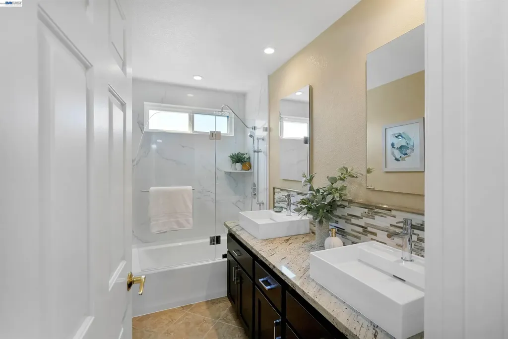 5922 Charter Oaks Drive Castro Valley CA 94552
